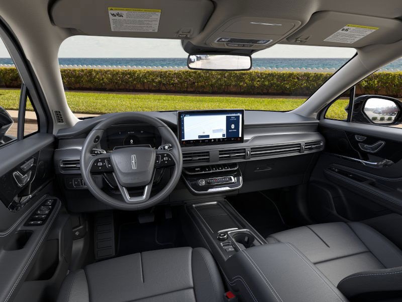 New 2026 Lincoln Corsair Premiere image 9