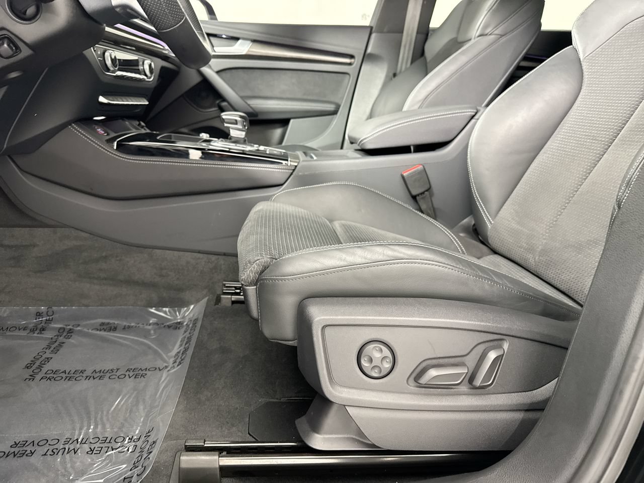 Used 2023 Audi SQ5 Prestige AWD/4WD image 28
