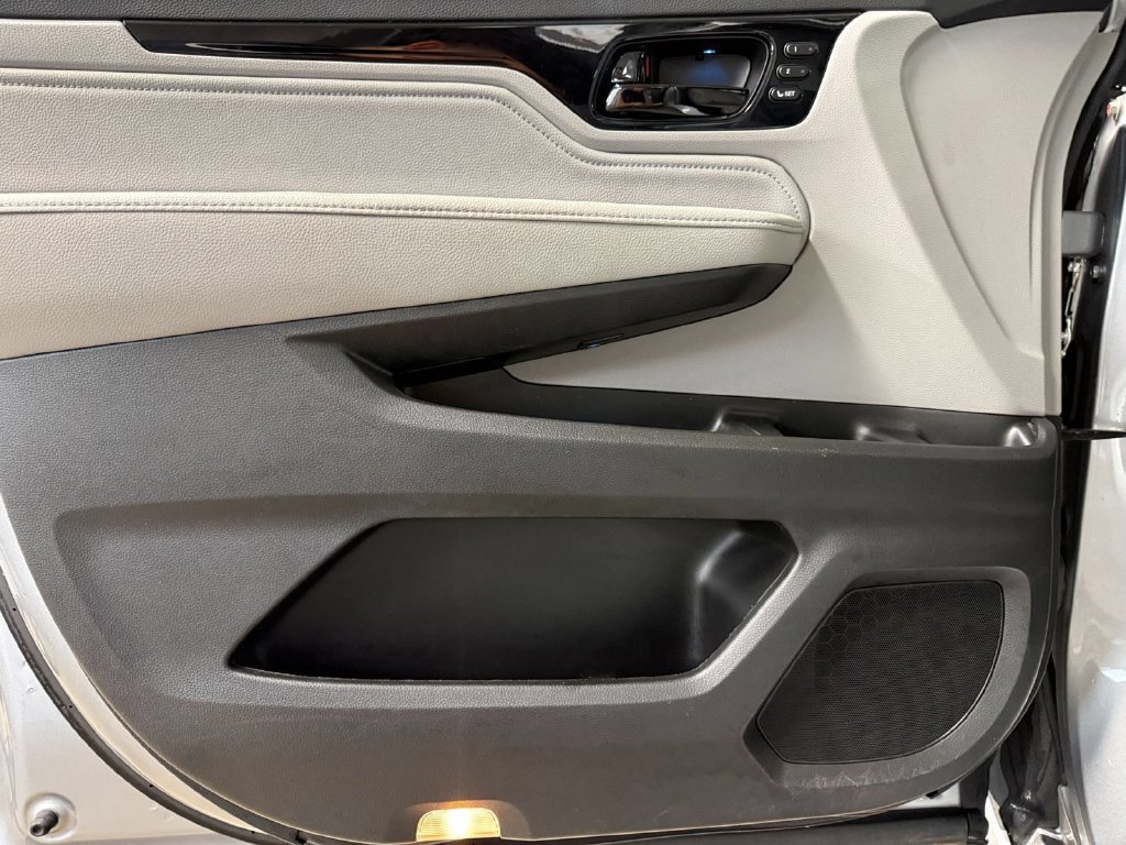 Used 2021 Honda Odyssey Touring image 15