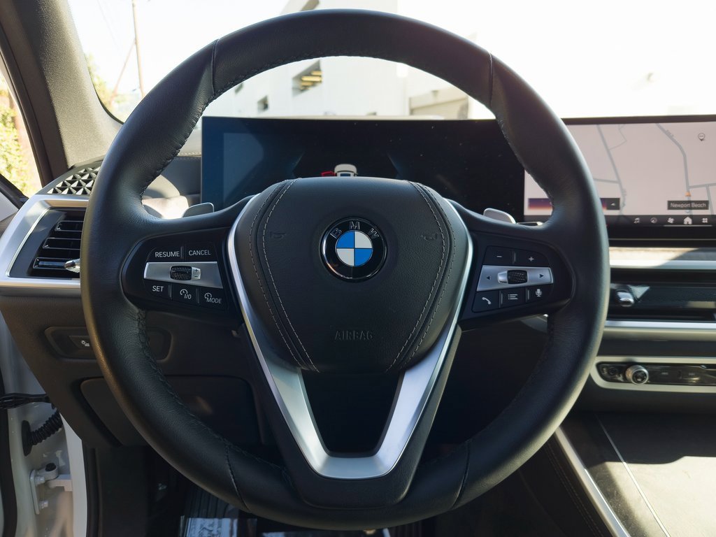 Used 2025 BMW X5 sDrive40i w/ Parking Assistance Package image 14