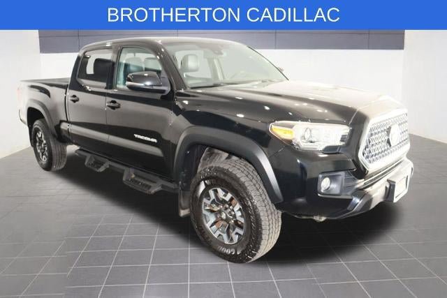 Used 2018 Toyota Tacoma TRD Off-Road w/ TRD Premium Off Road Package AWD/4WD image 10