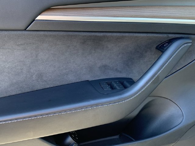 Used 2023 Tesla Model 3 Standard Range RWD image 17