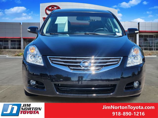 Used 2012 Nissan Altima 3.5 SR w/ Sport Pkg image 2