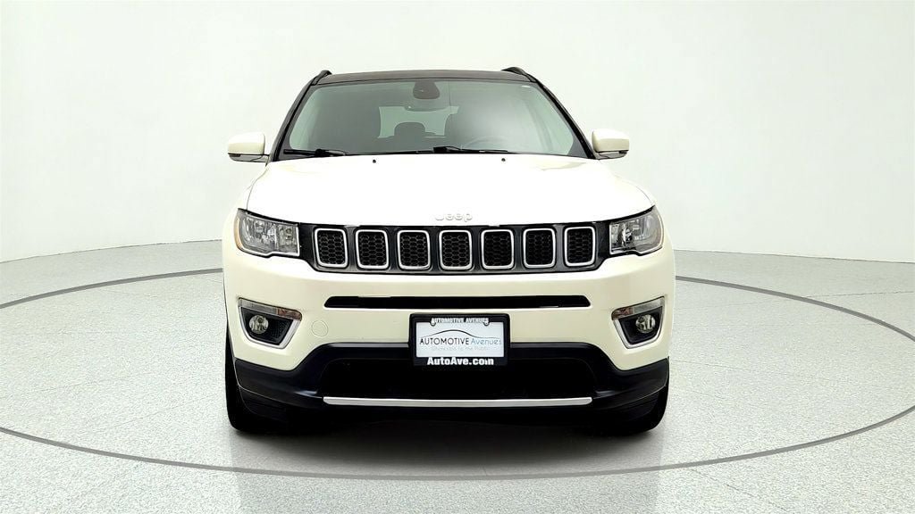 Used 2018 Jeep Compass Limited w/ Navigation Group AWD/4WD image 2