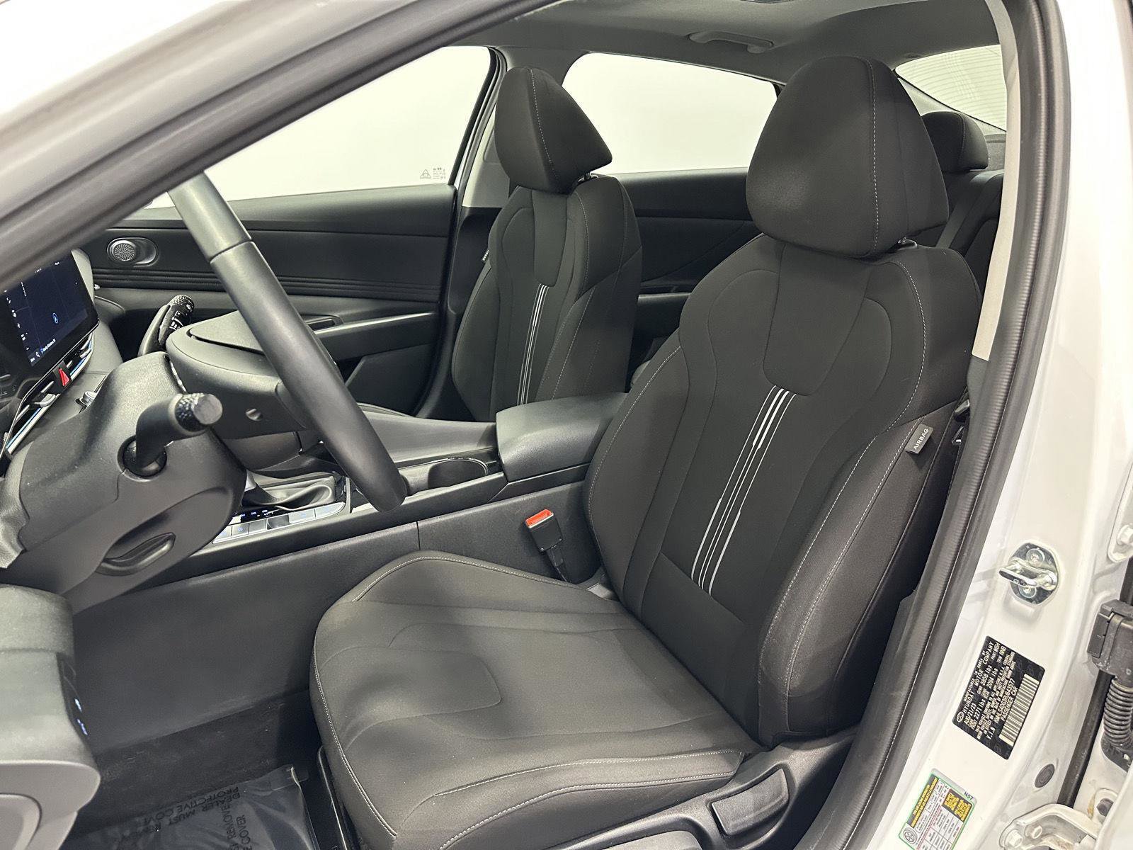 Certified 2024 Hyundai Elantra SEL w/ Convenience Package FWD image 15