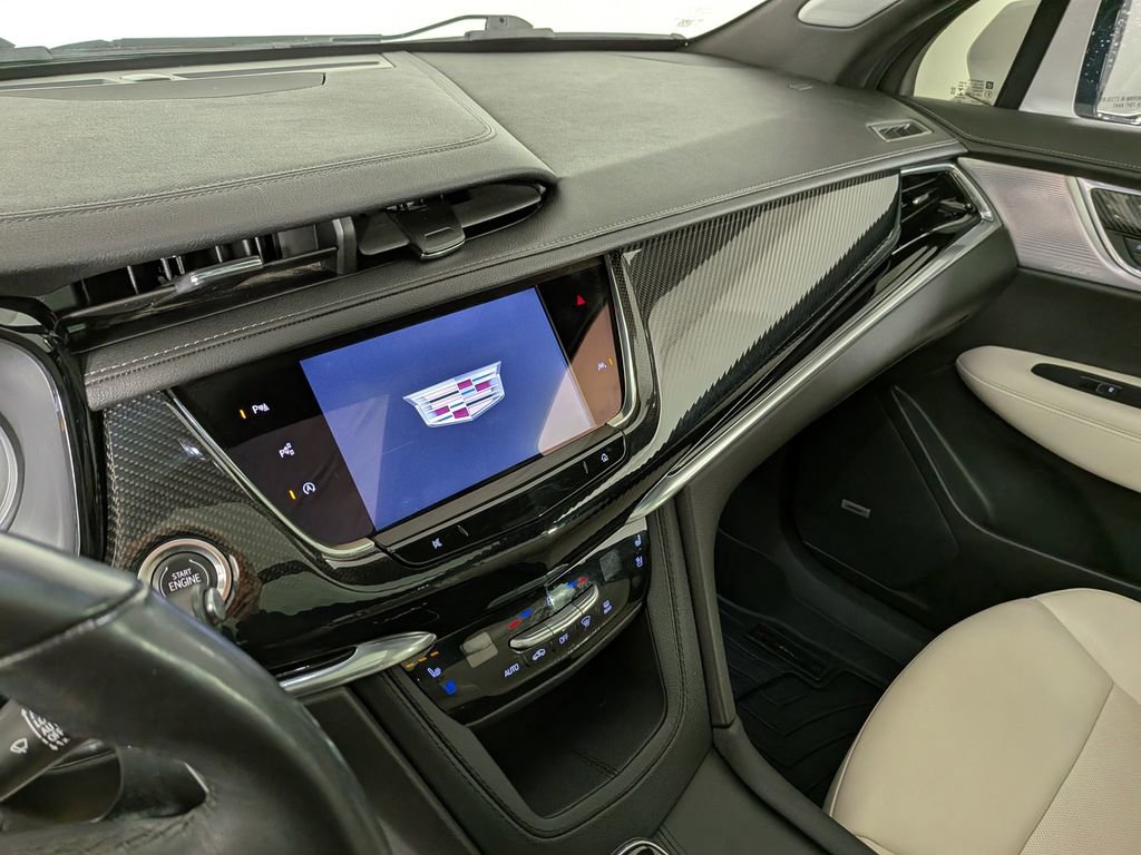 Used 2023 Cadillac XT6 Sport w/ Technology Package image 25