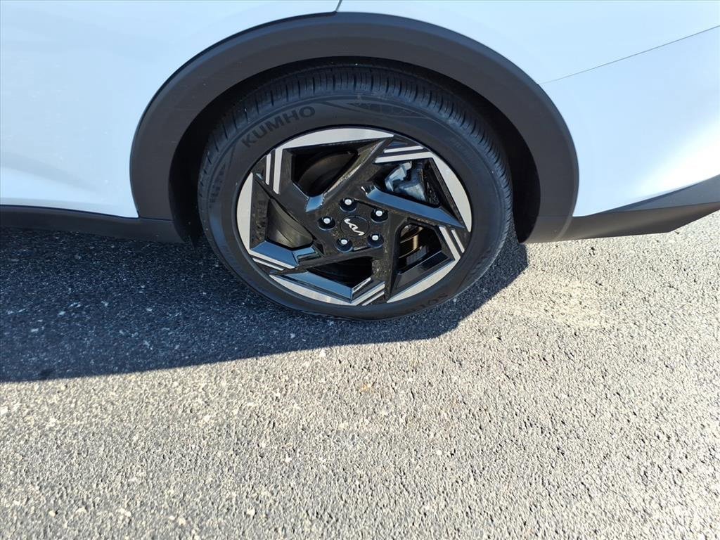 Used 2025 Kia K4 EX image 7