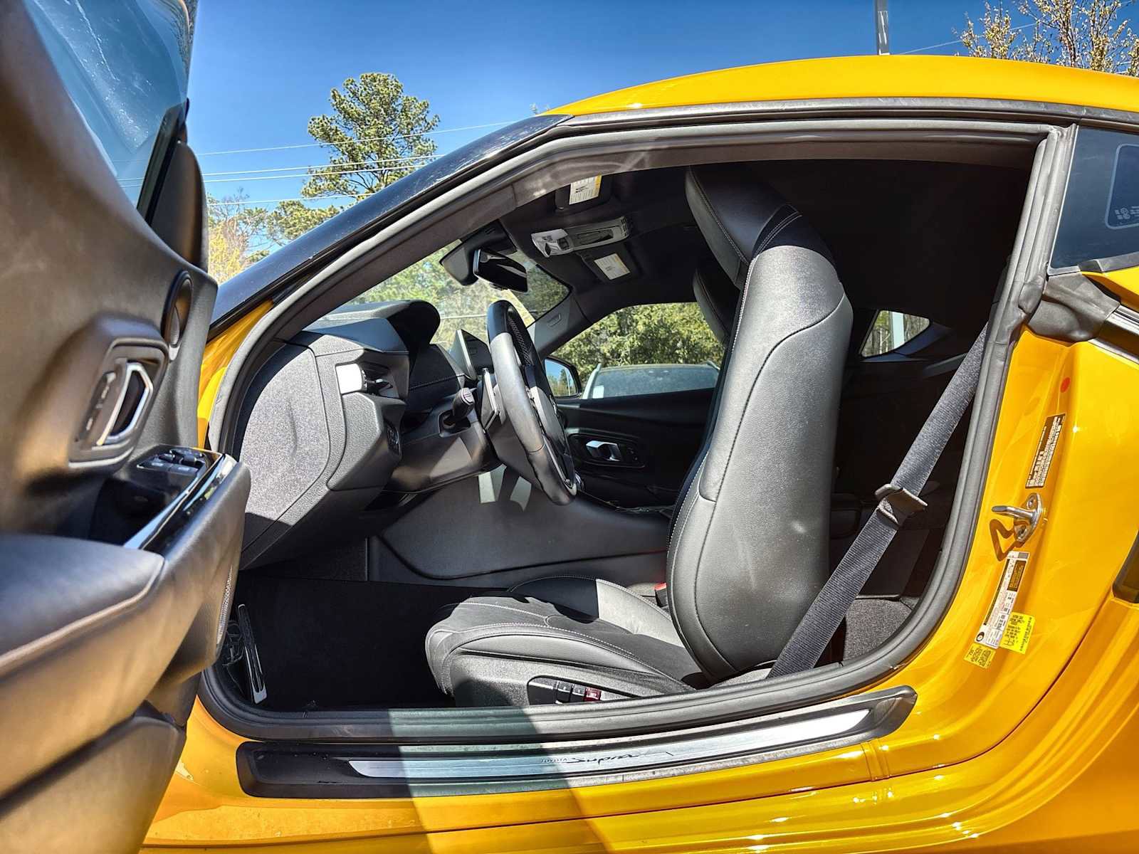 Used 2022 Toyota Supra Premium w/ Driver Assist Package image 2