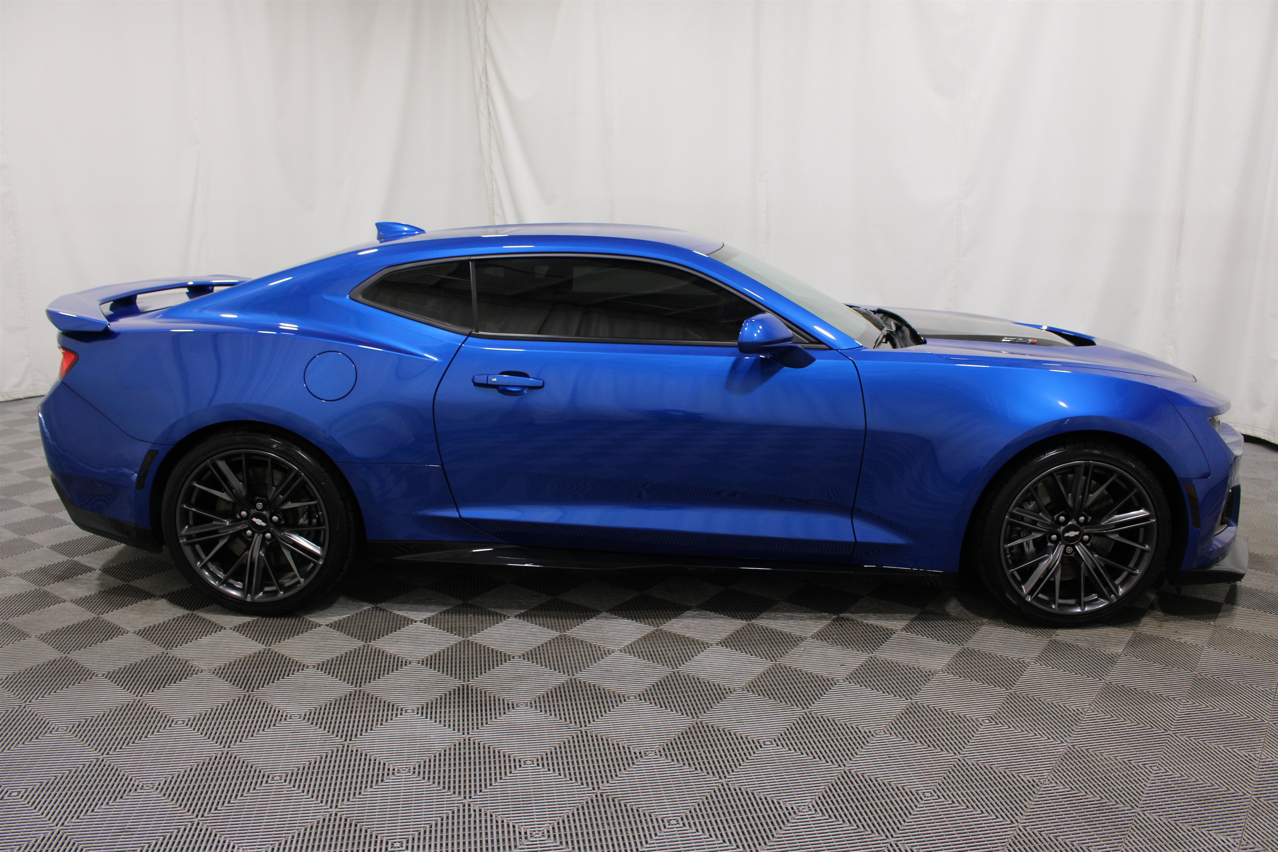 Used 2017 Chevrolet Camaro ZL1 RWD image 29