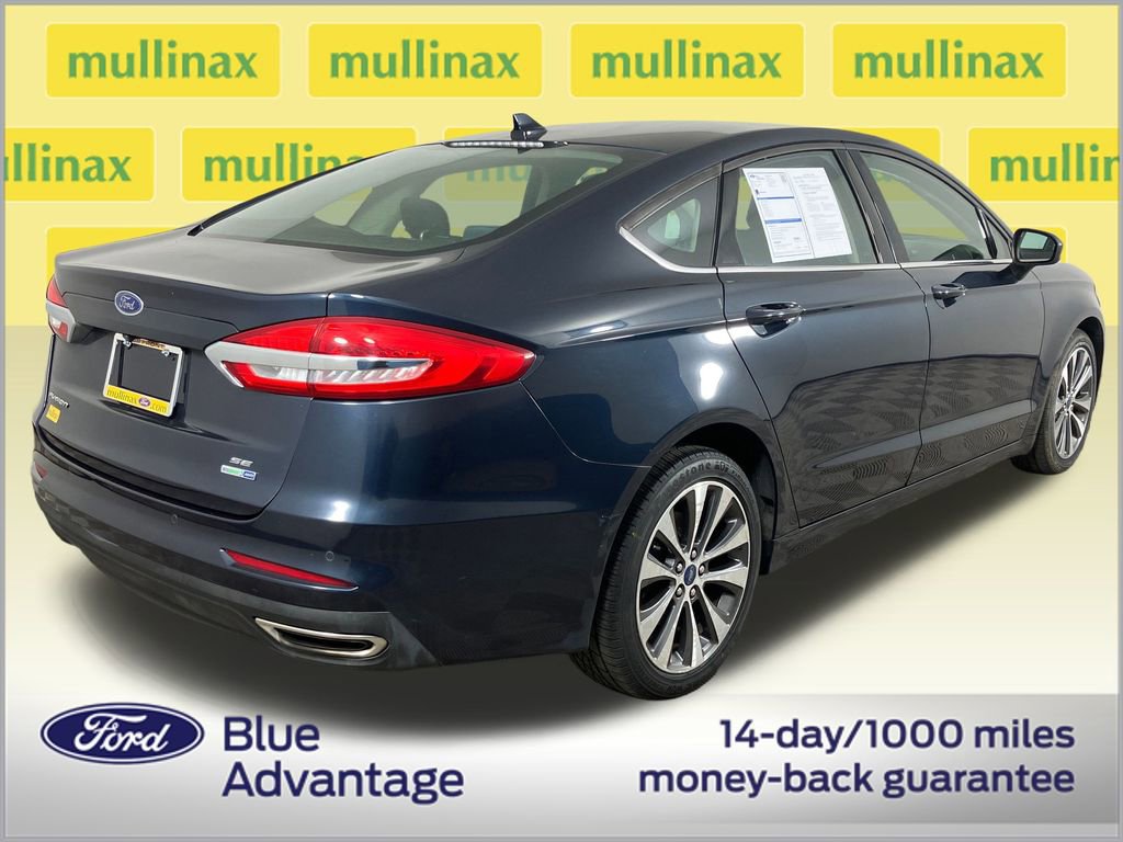Certified 2020 Ford Fusion SE image 4