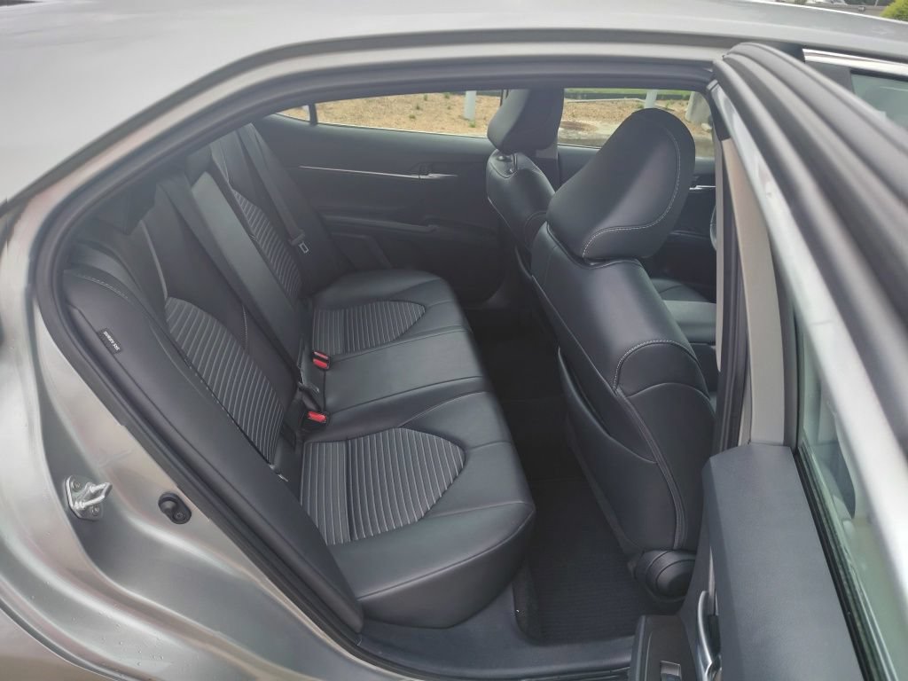 Used 2024 Toyota Camry SE FWD image 13