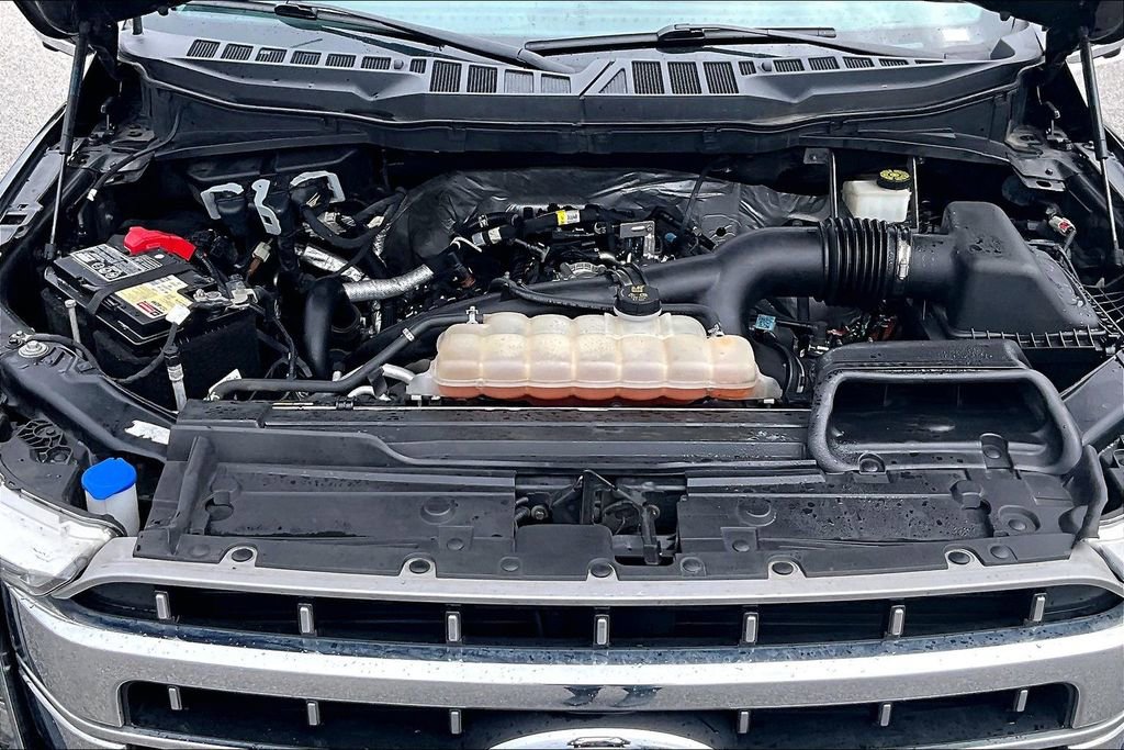 Used 2022 Ford F150 Lariat w/ Equipment Group 502A High AWD/4WD image 11