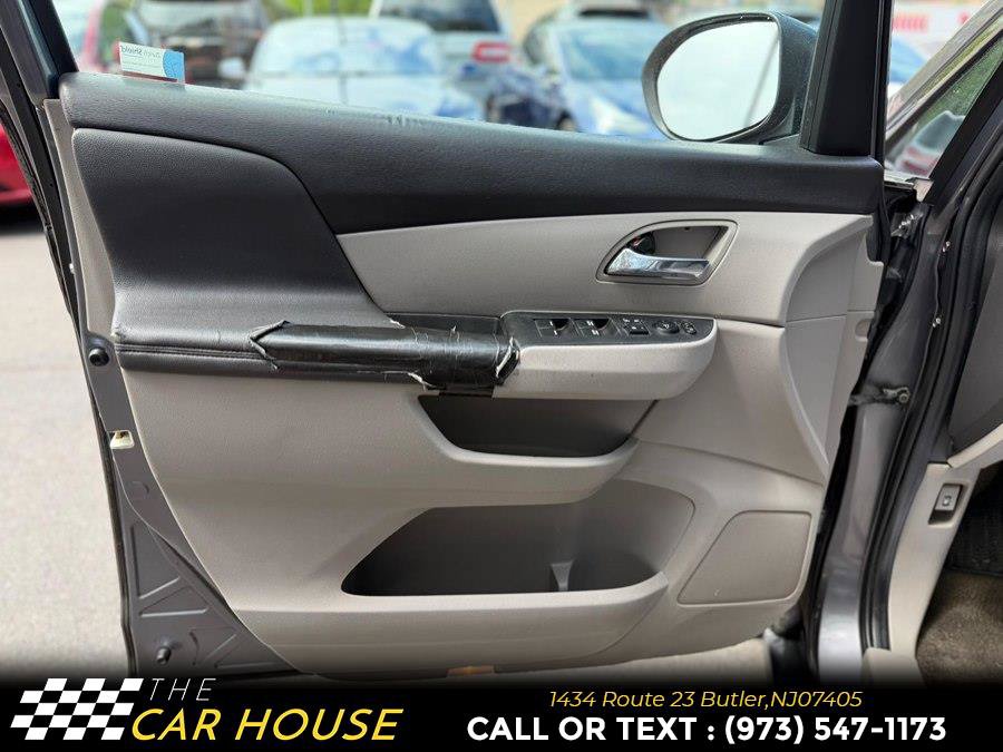 Used 2014 Honda Odyssey LX image 14