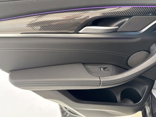 Used 2025 BMW X4 M w/ Premium Package image 48