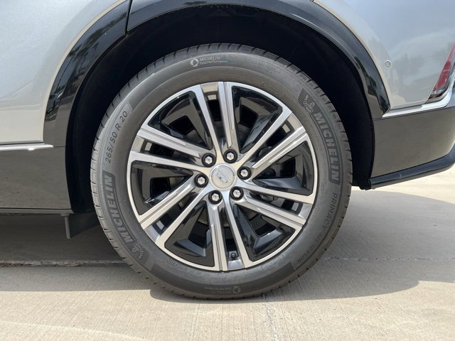 New 2025 Cadillac Lyriq Luxury image 24