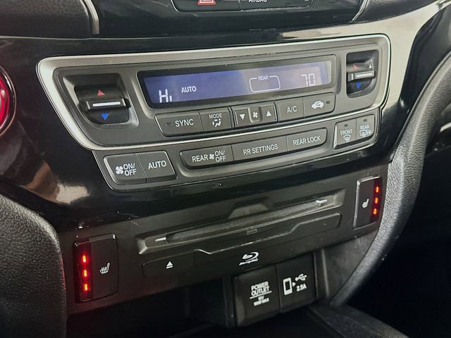 Certified 2022 Honda Pilot Touring image 29