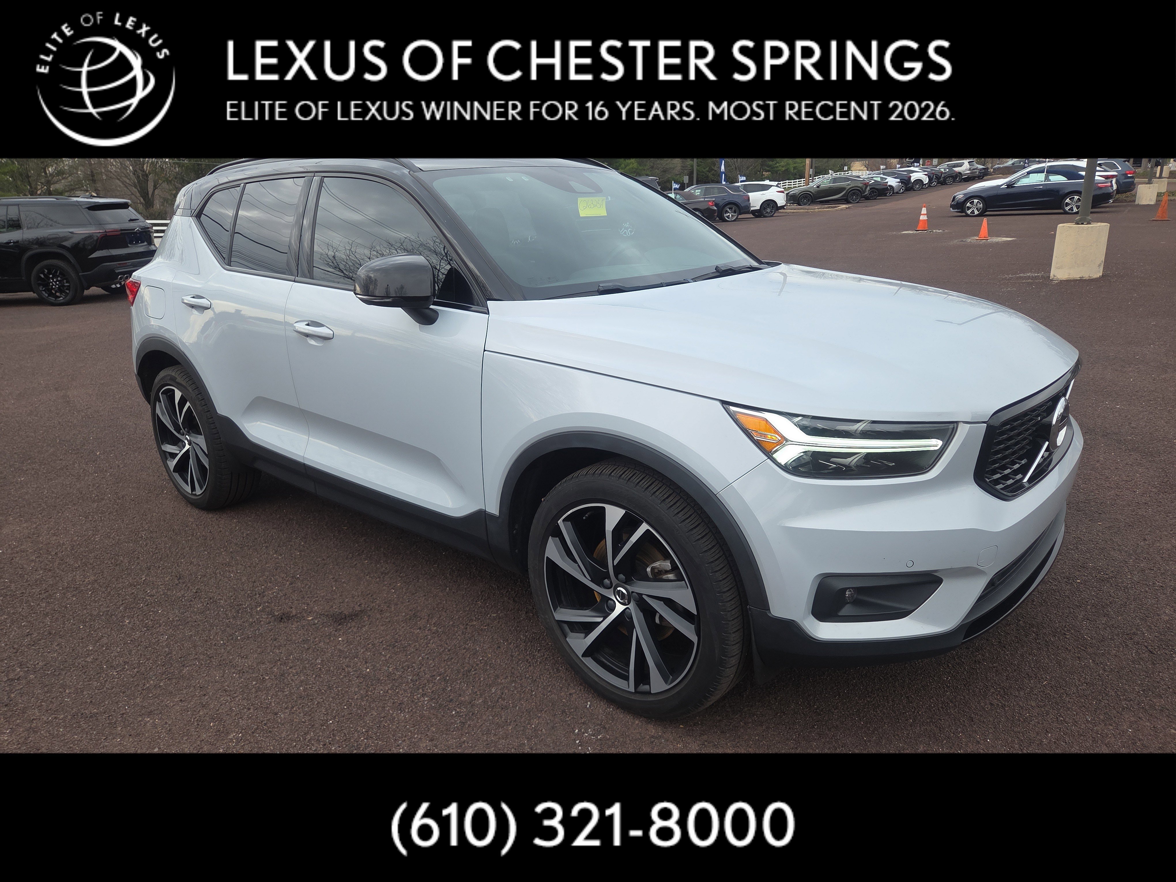 Used 2021 Volvo XC40 T5 R-Design w/ Climate Package image 1