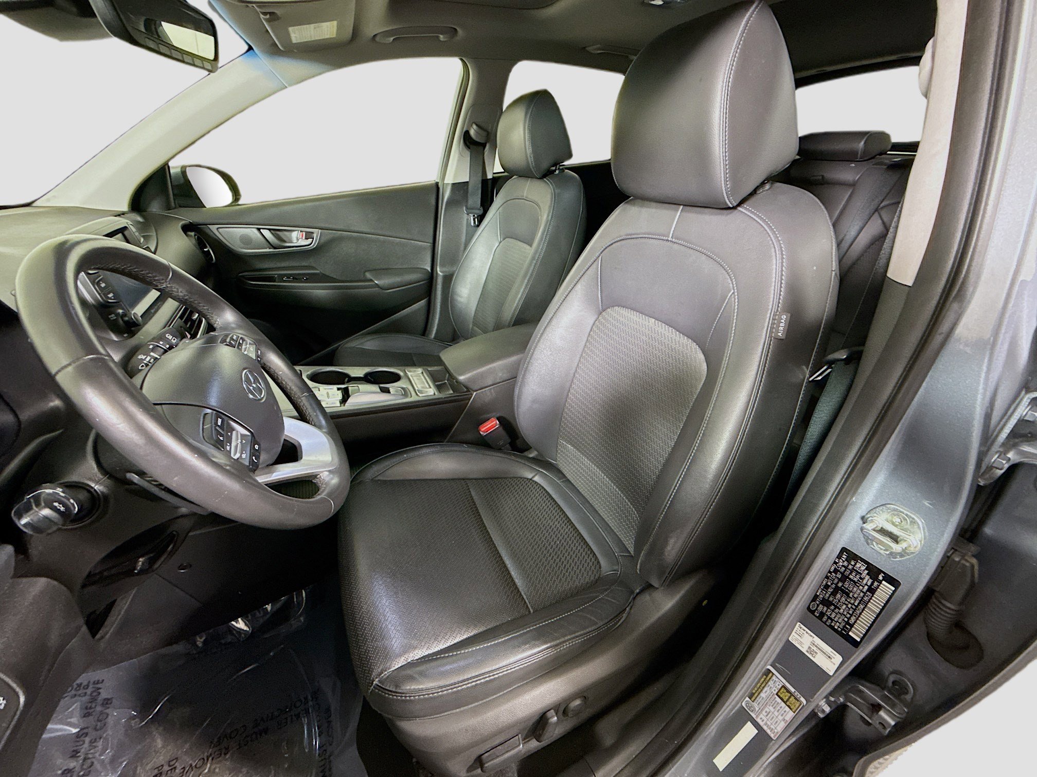 Used 2021 Hyundai Kona Limited image 22