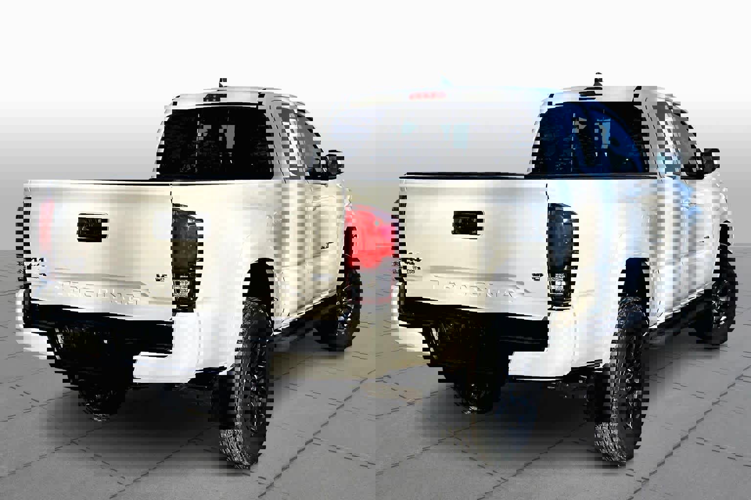 Certified 2022 Toyota Tacoma SR5 image 13