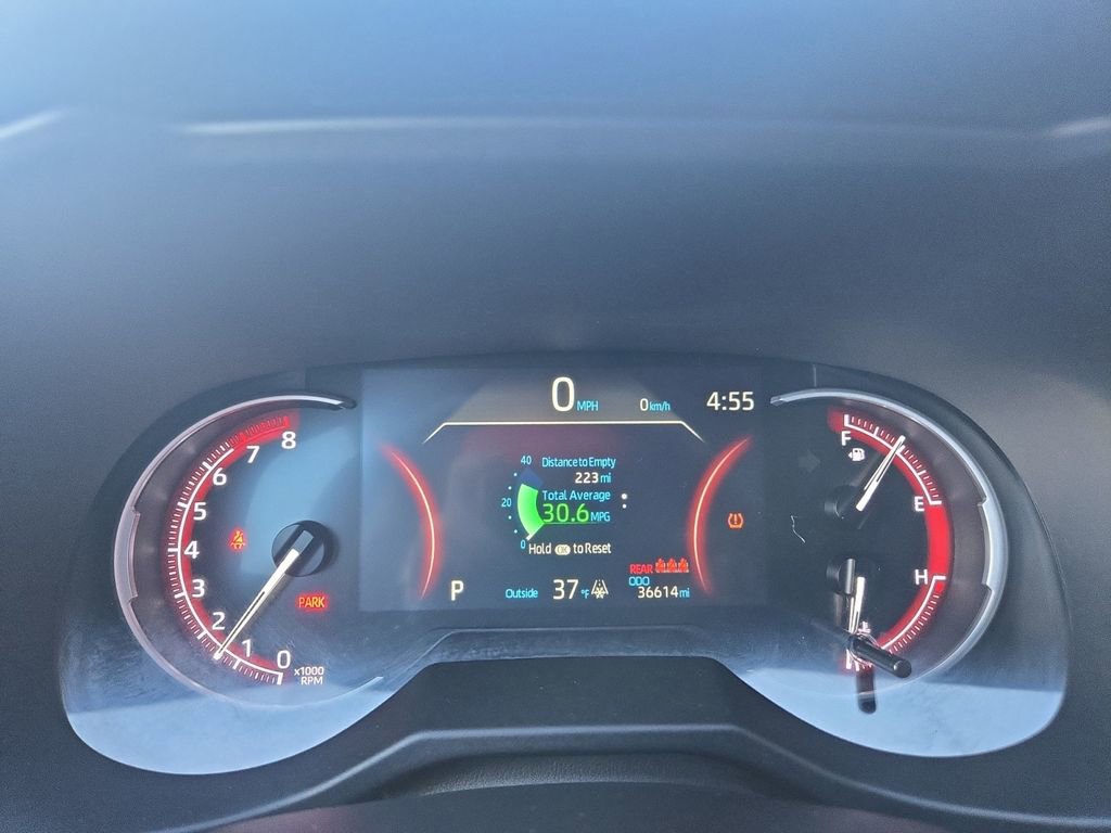 Used 2024 Toyota RAV4 LE image 18