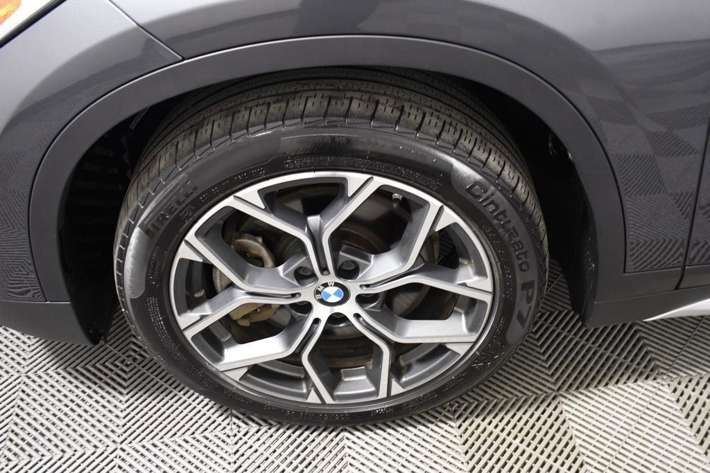 Used 2020 BMW X1 xDrive28i w/ Premium Package image 11