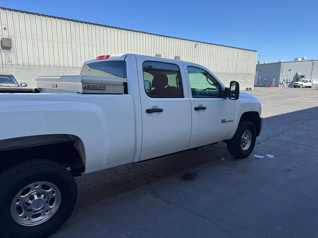 Used 2008 Chevrolet Silverado 2500 LT w/ 1LT Convenience Package AWD/4WD image 11