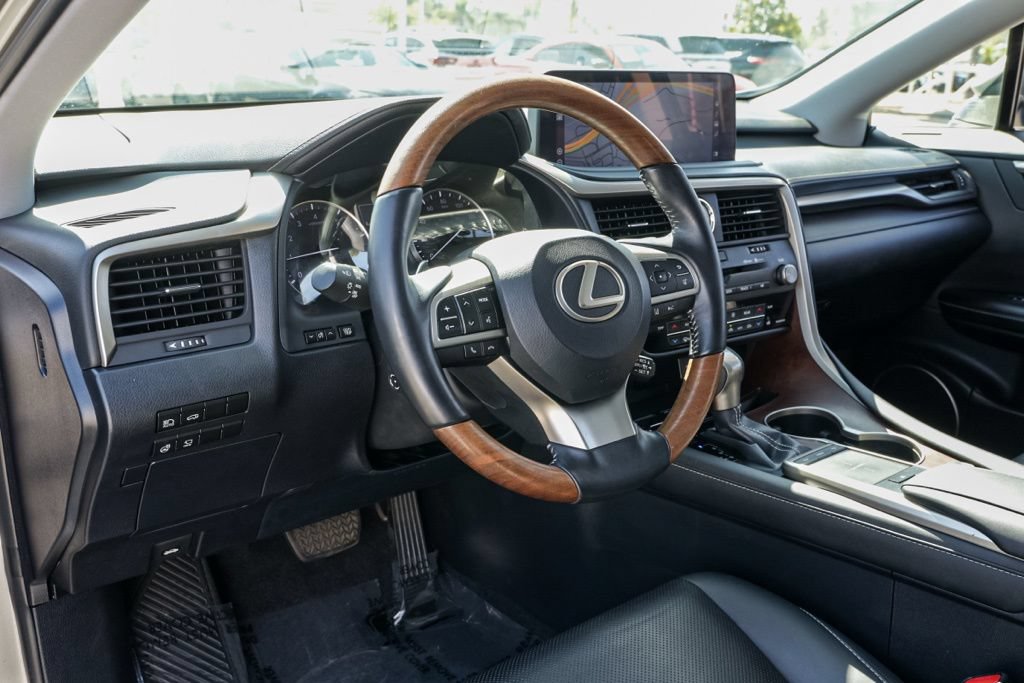 Used 2020 Lexus RX 350L FWD w/ Premium Package image 17