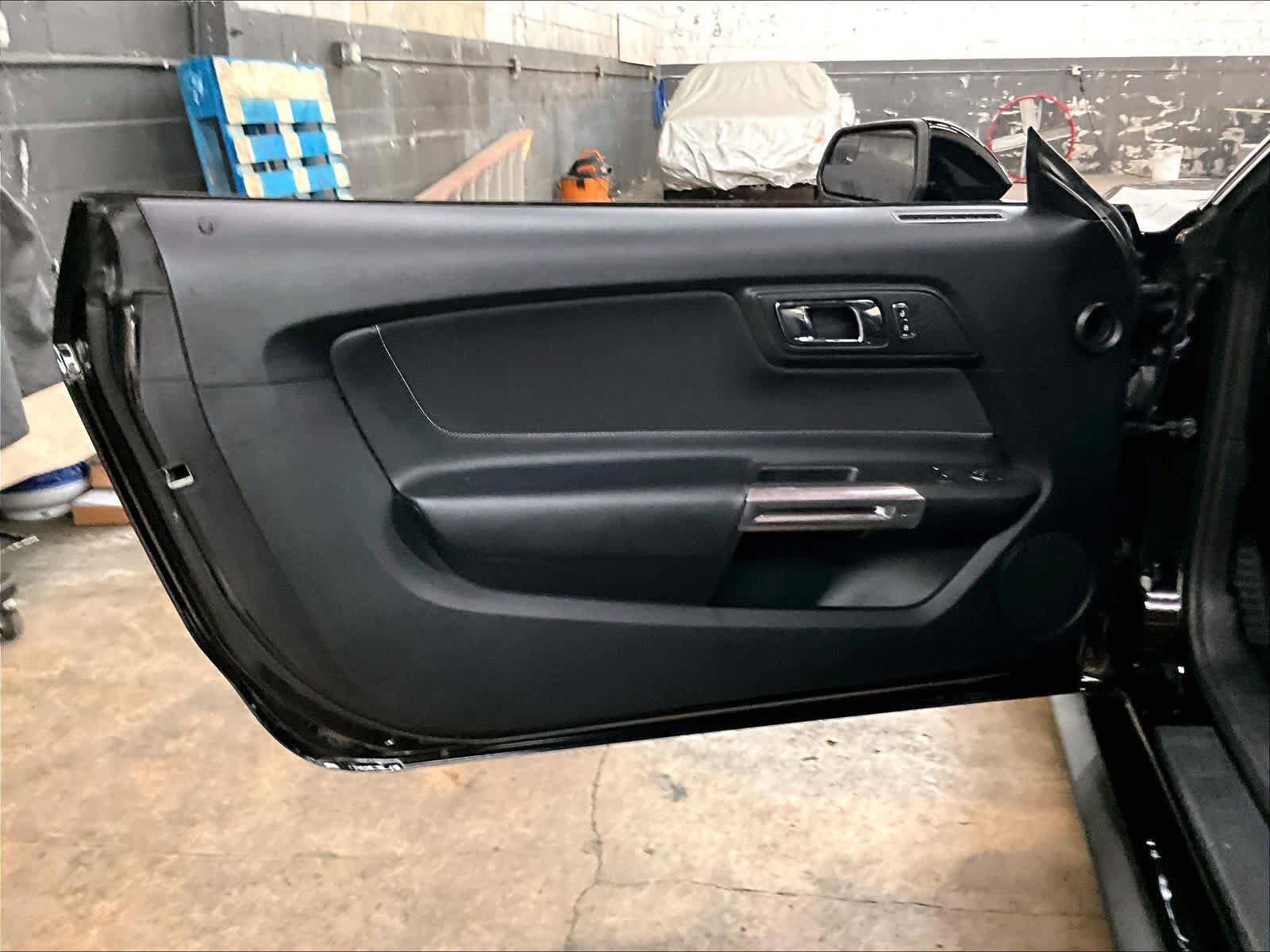 Used 2017 Ford Mustang GT w/ GT Performance Package RWD image 24