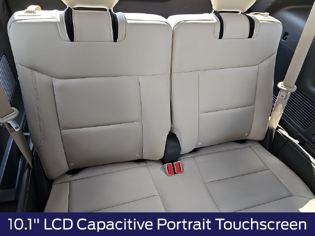 Certified 2024 Ford Explorer Platinum w/ Technology Package AWD/4WD image 14