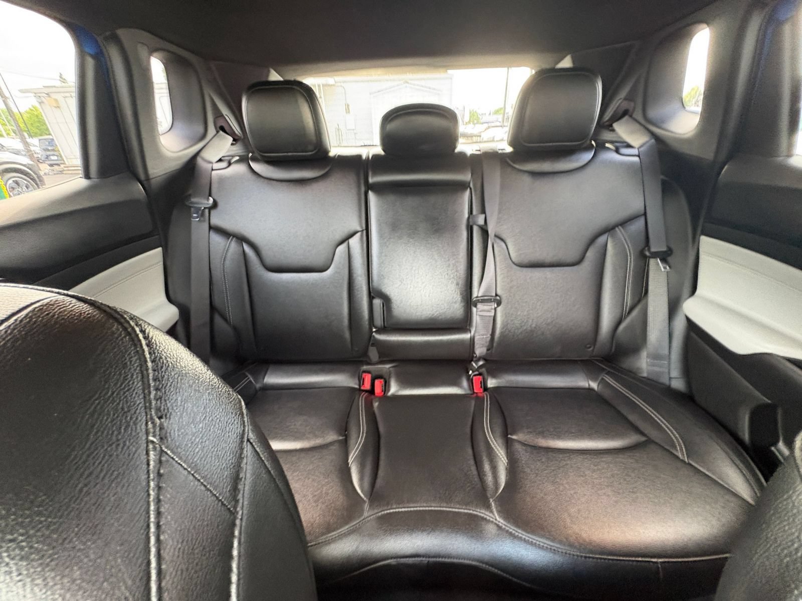 Used 2025 Jeep Compass Limited AWD/4WD image 39