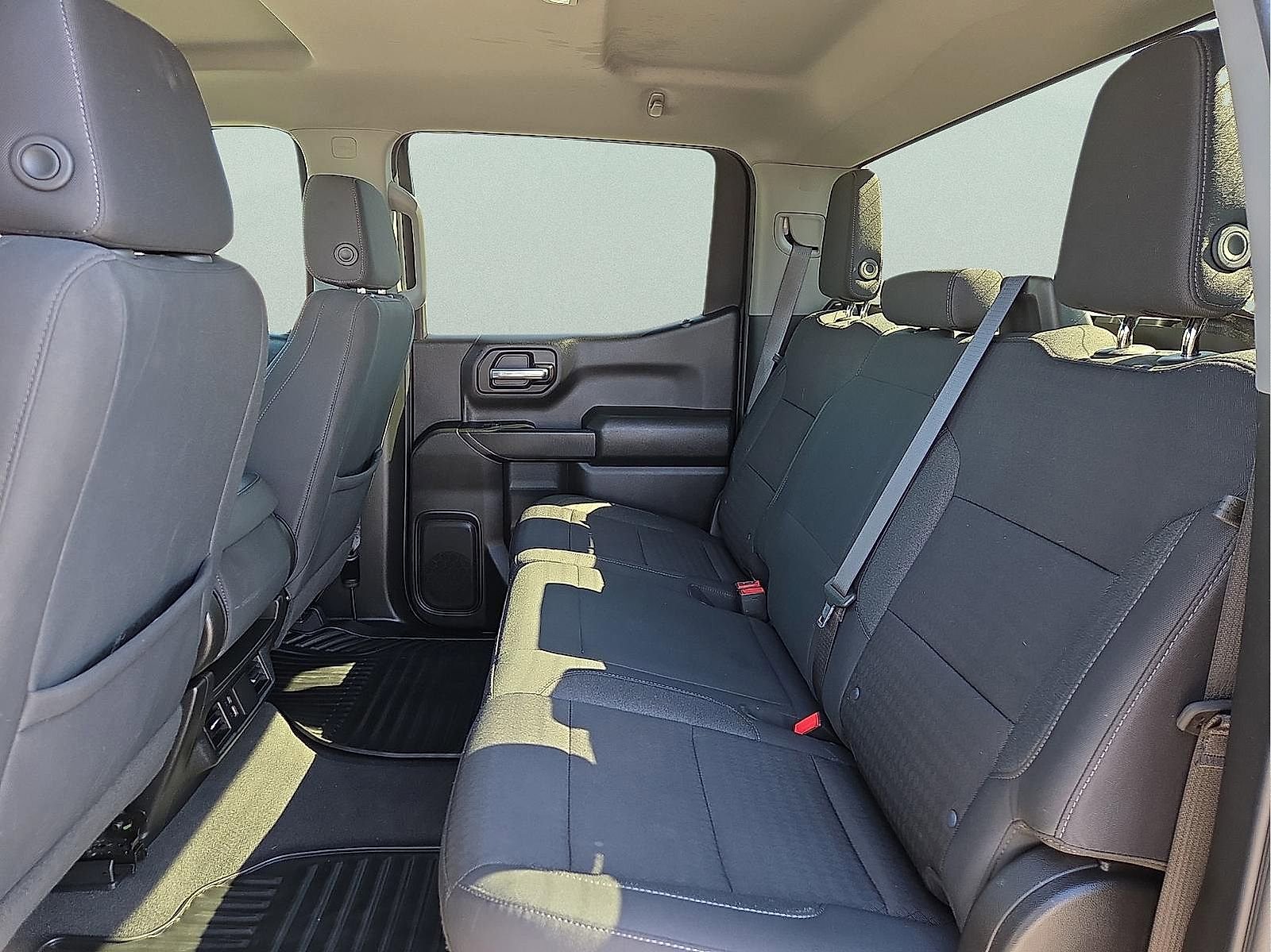 Used 2024 Chevrolet Silverado 1500 Custom image 10