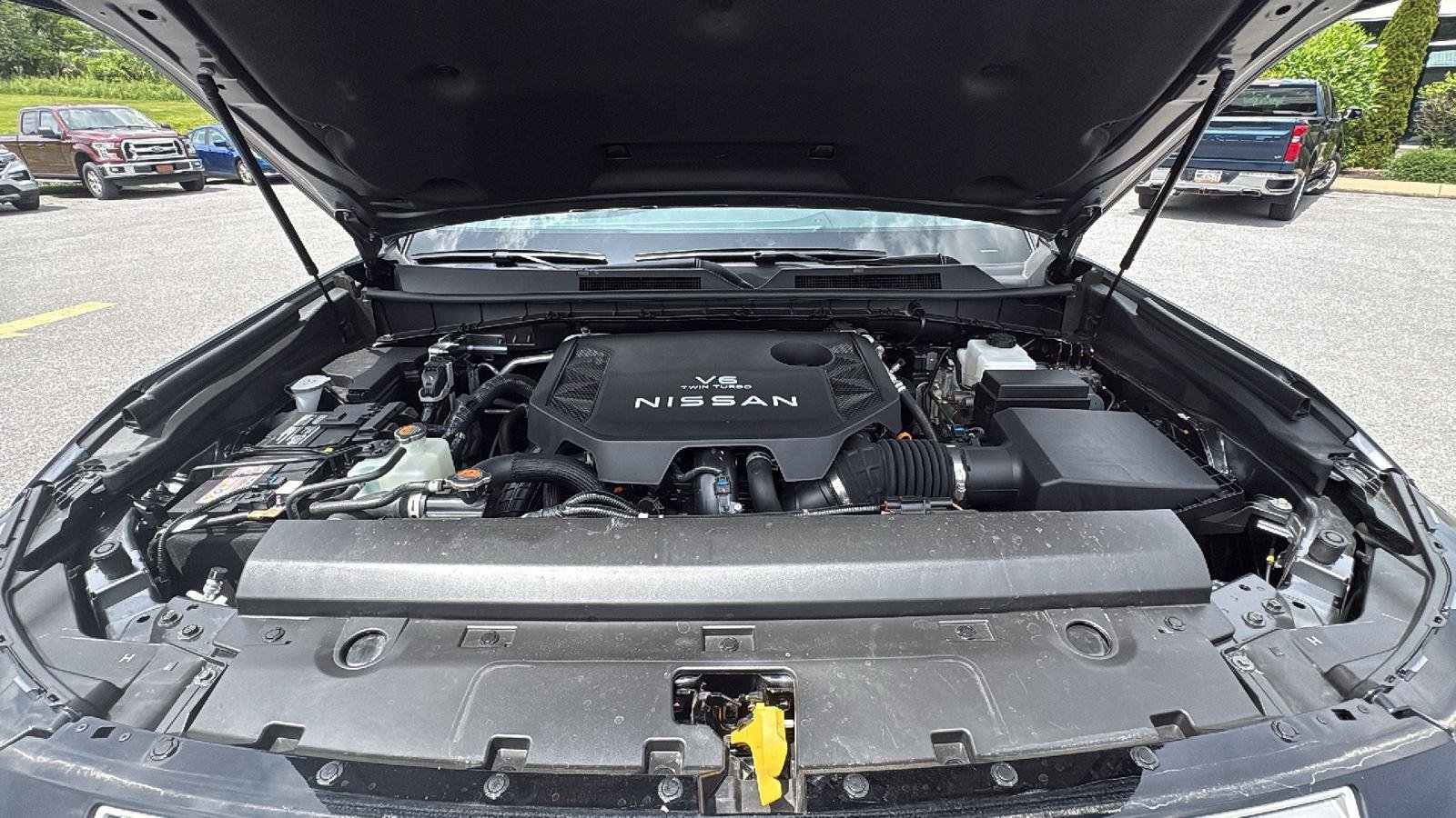 Used 2026 Nissan Armada PRO-4X AWD/4WD image 11