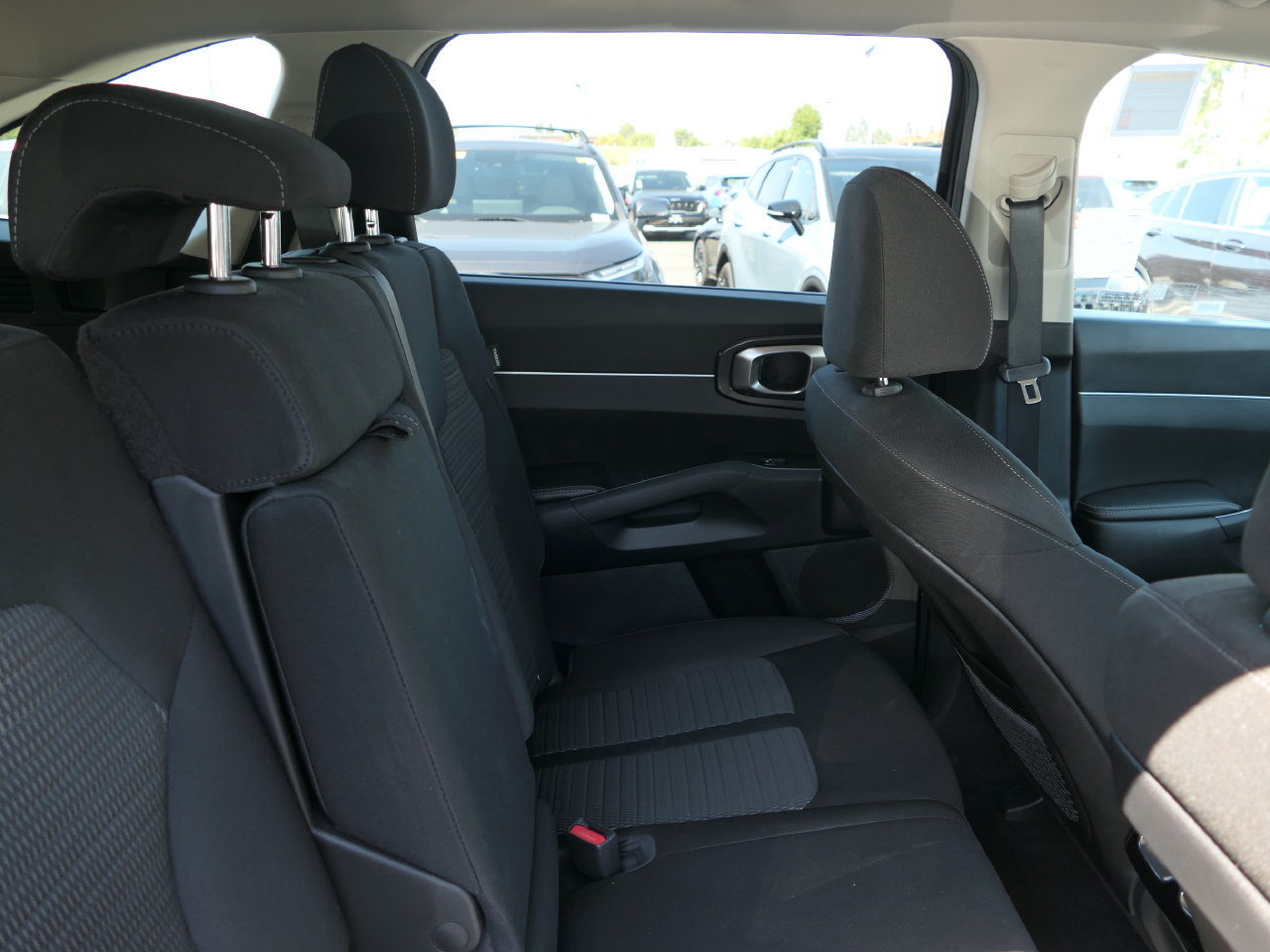 Used 2026 Kia Sorento LX FWD image 24