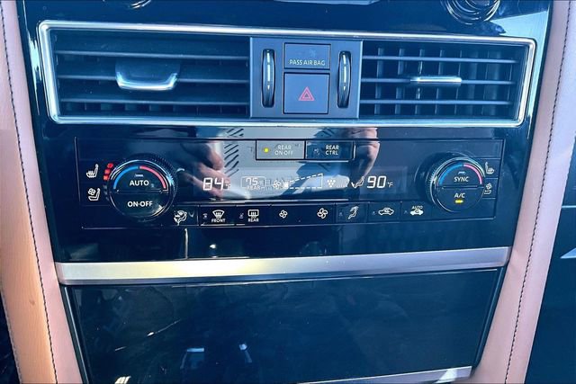 Used 2024 INFINITI QX80 Sensory w/ Cargo Package image 32