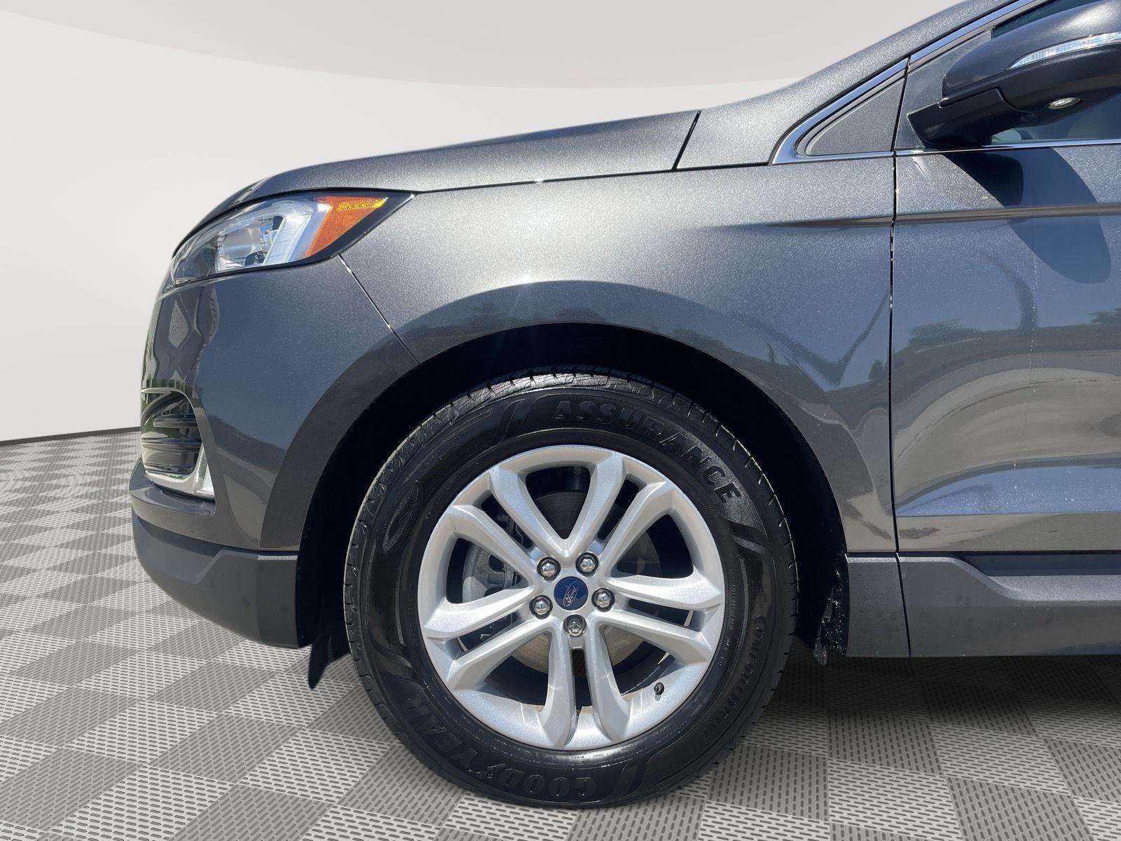 Used 2020 Ford Edge SEL FWD image 11