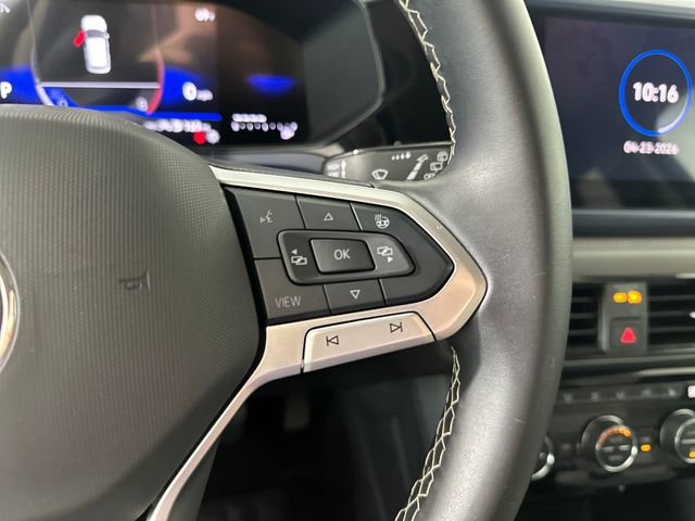 Used 2024 Volkswagen Taos SE AWD/4WD image 16