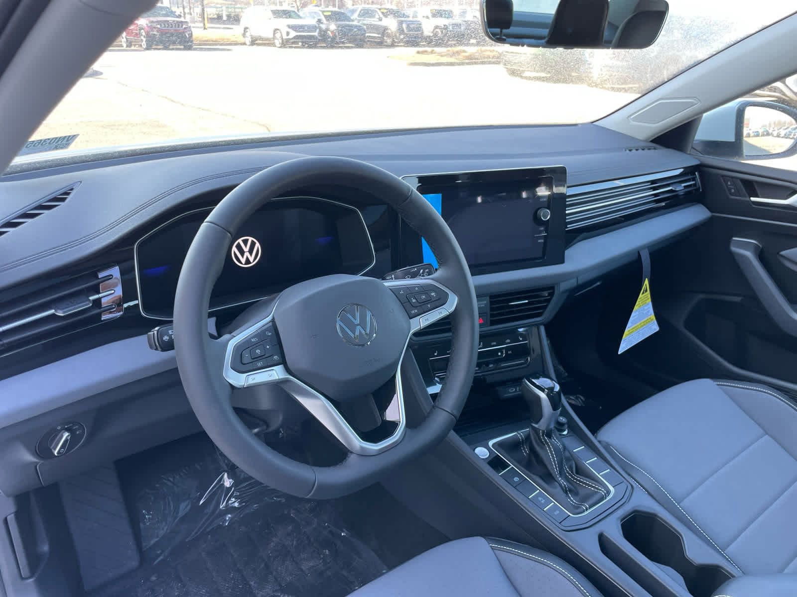 New 2026 Volkswagen Jetta SE FWD image 24