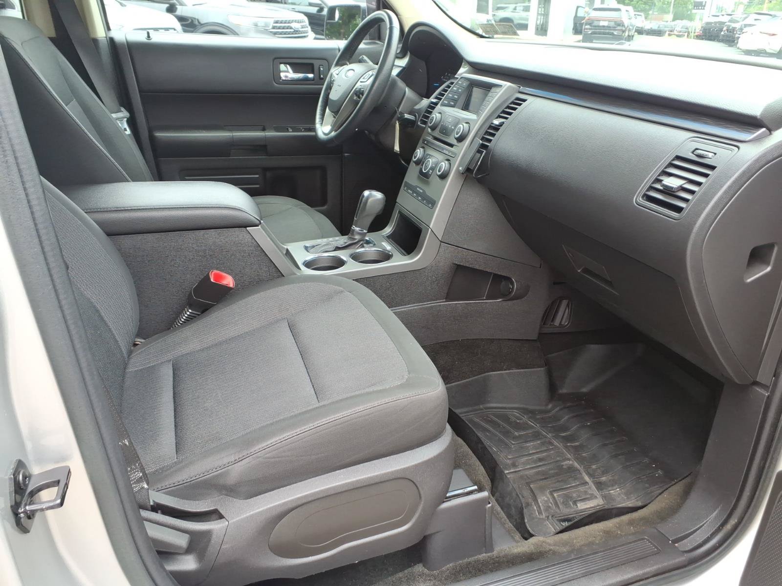 Used 2015 Ford Flex SE FWD image 28