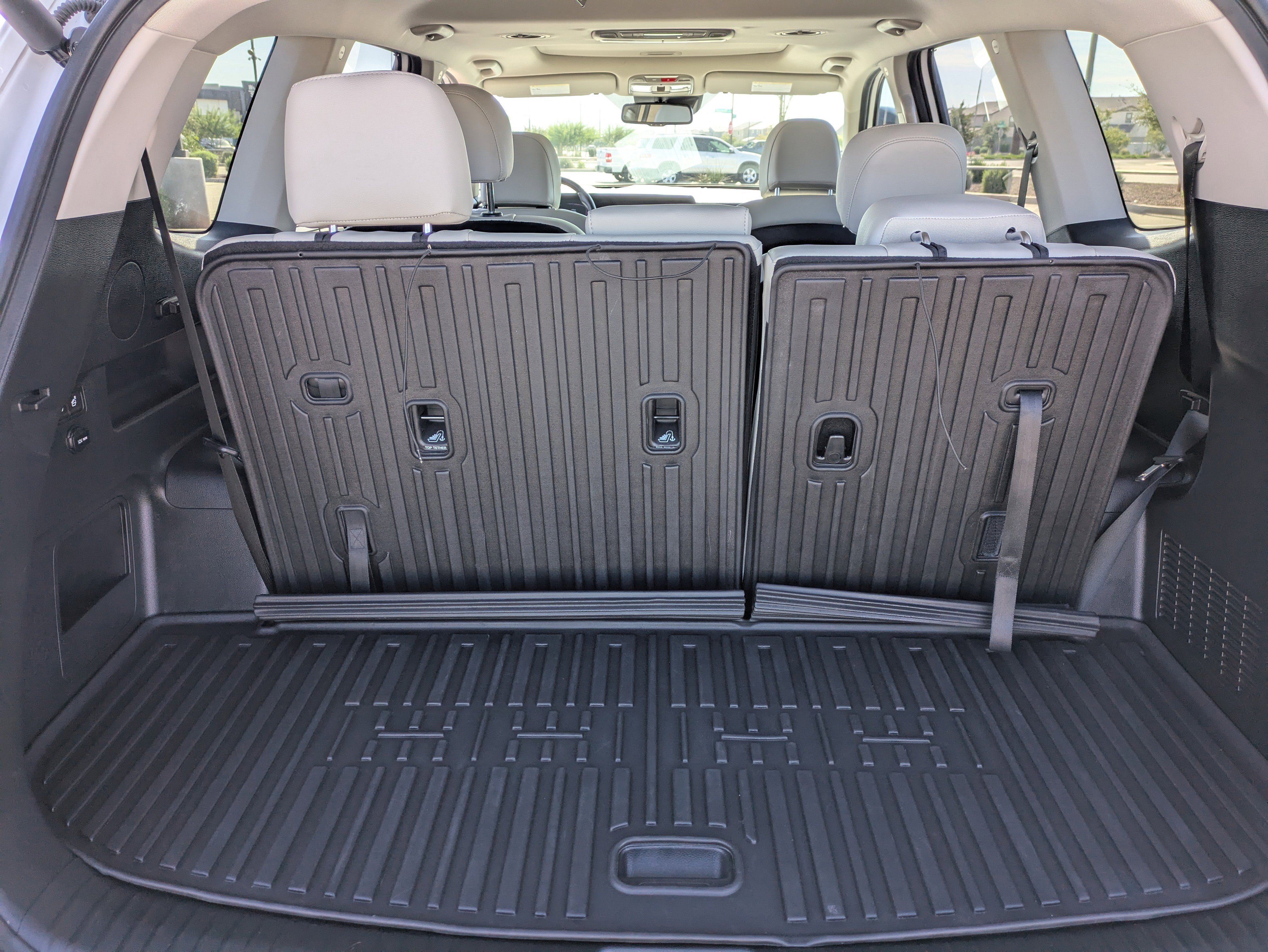 Used 2024 Kia Telluride EX w/ EX Captain's Chair Package image 10