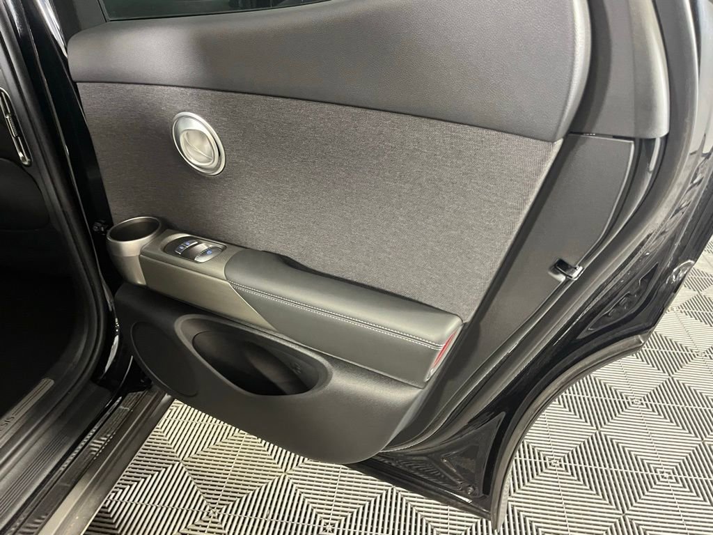 Used 2025 Genesis GV60 RWD image 32