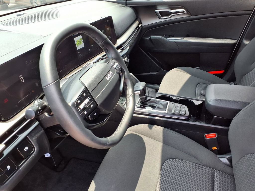 Certified 2026 Kia Sportage LX FWD image 17