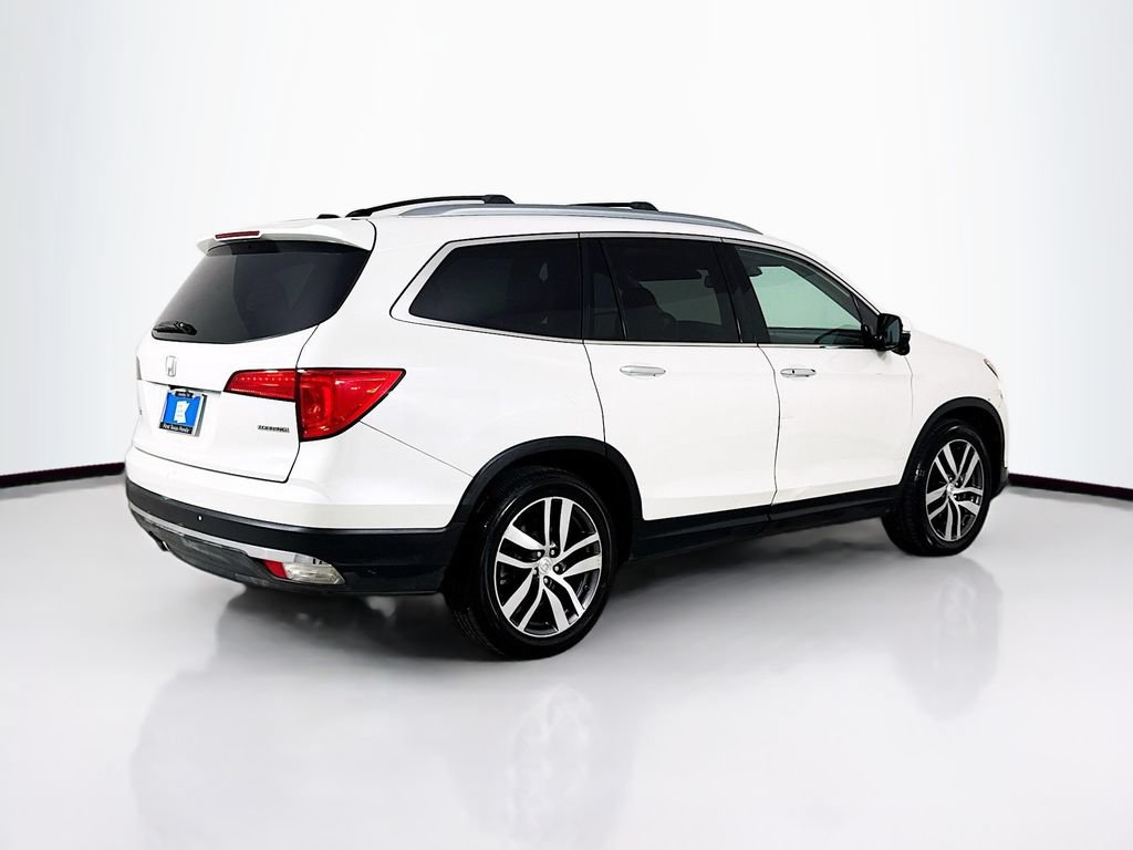 Used 2016 Honda Pilot Touring image 7