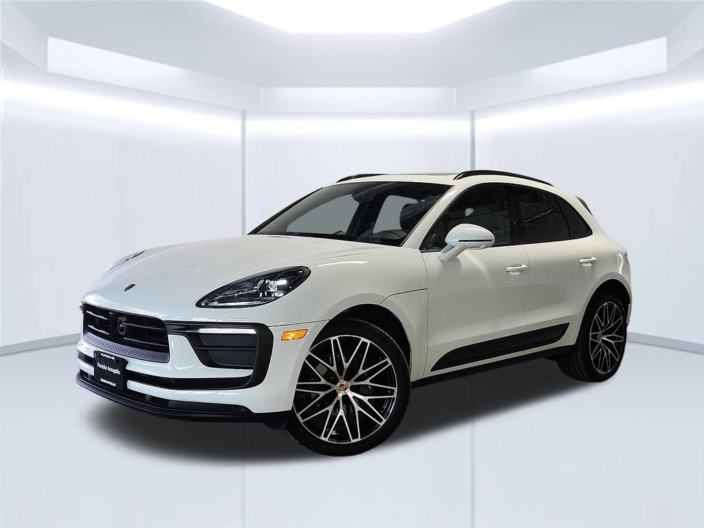 Used 2026 Porsche Macan AWD/4WD image 1