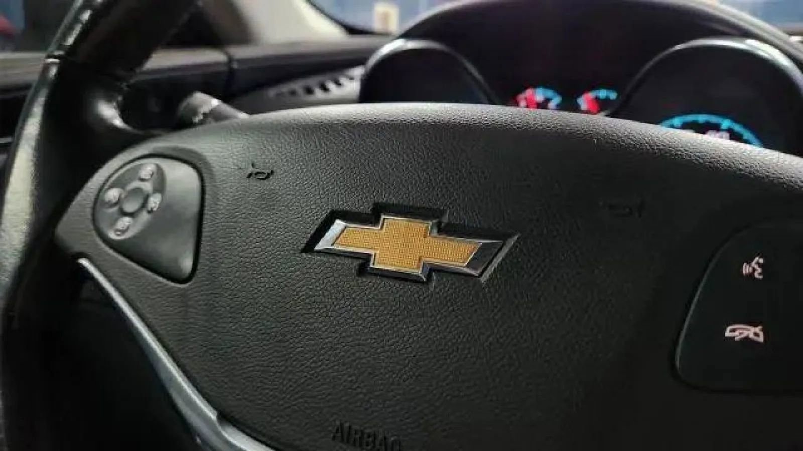 Used 2015 Chevrolet Impala LT w/ Convenience Package image 26