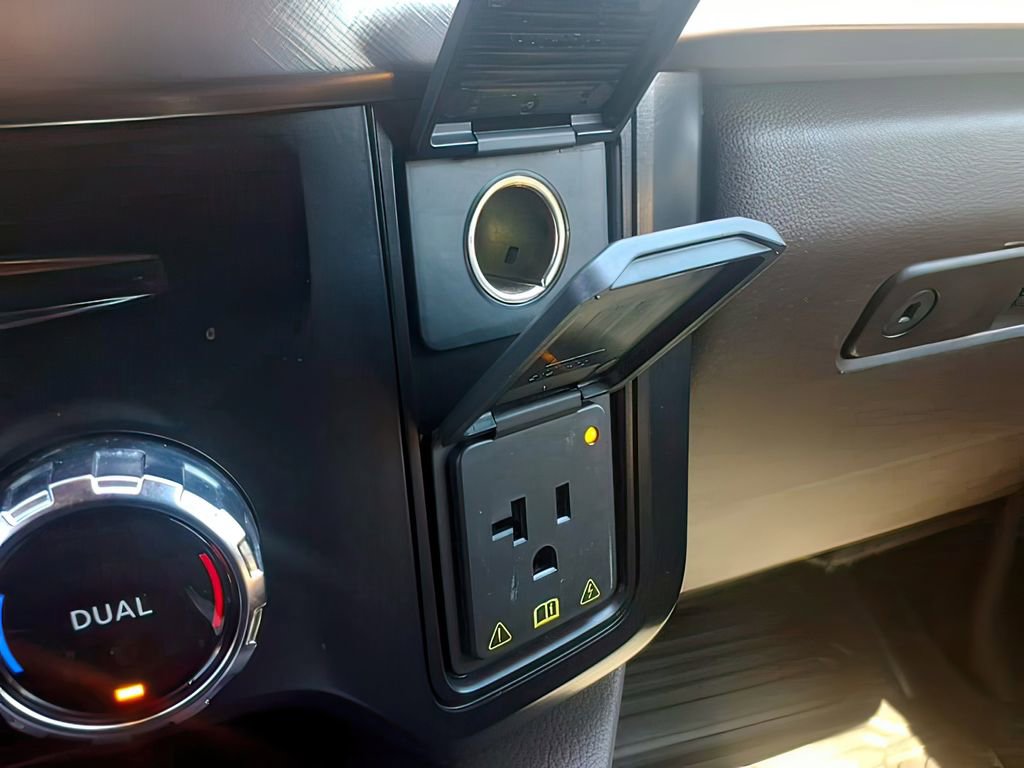 Used 2024 Ford F250 King Ranch AWD/4WD image 12