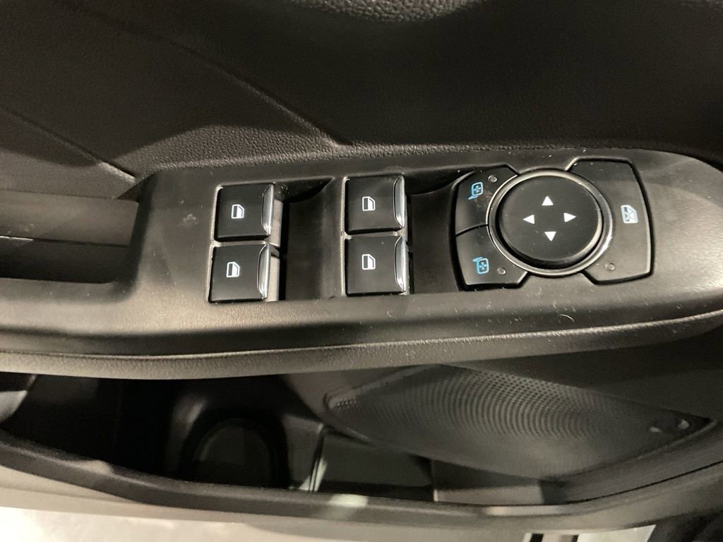 New 2026 Ford Escape SE image 9