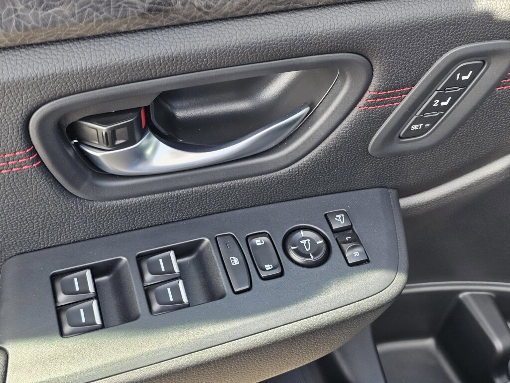 New 2026 Honda Pilot Black Edition image 16