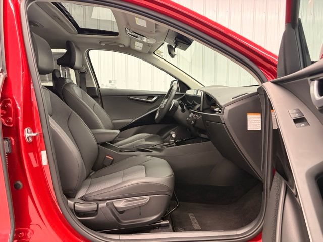 Used 2023 Kia Niro EX Touring FWD image 11