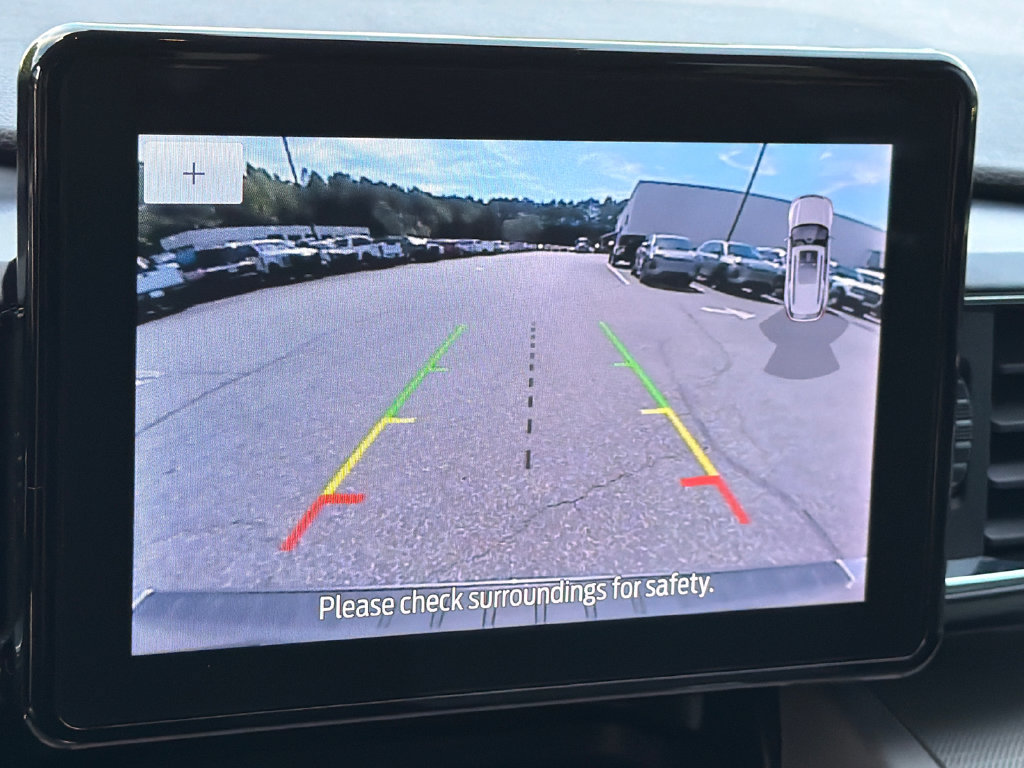 Used 2024 Ford Explorer XLT w/ Equipment Group 202A AWD/4WD image 31