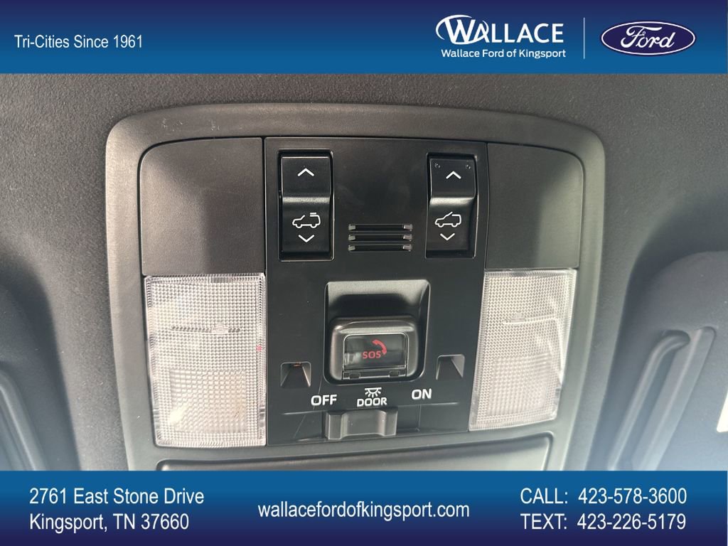 Used 2022 Lexus GX 460 Premium w/ Accessory Package image 38